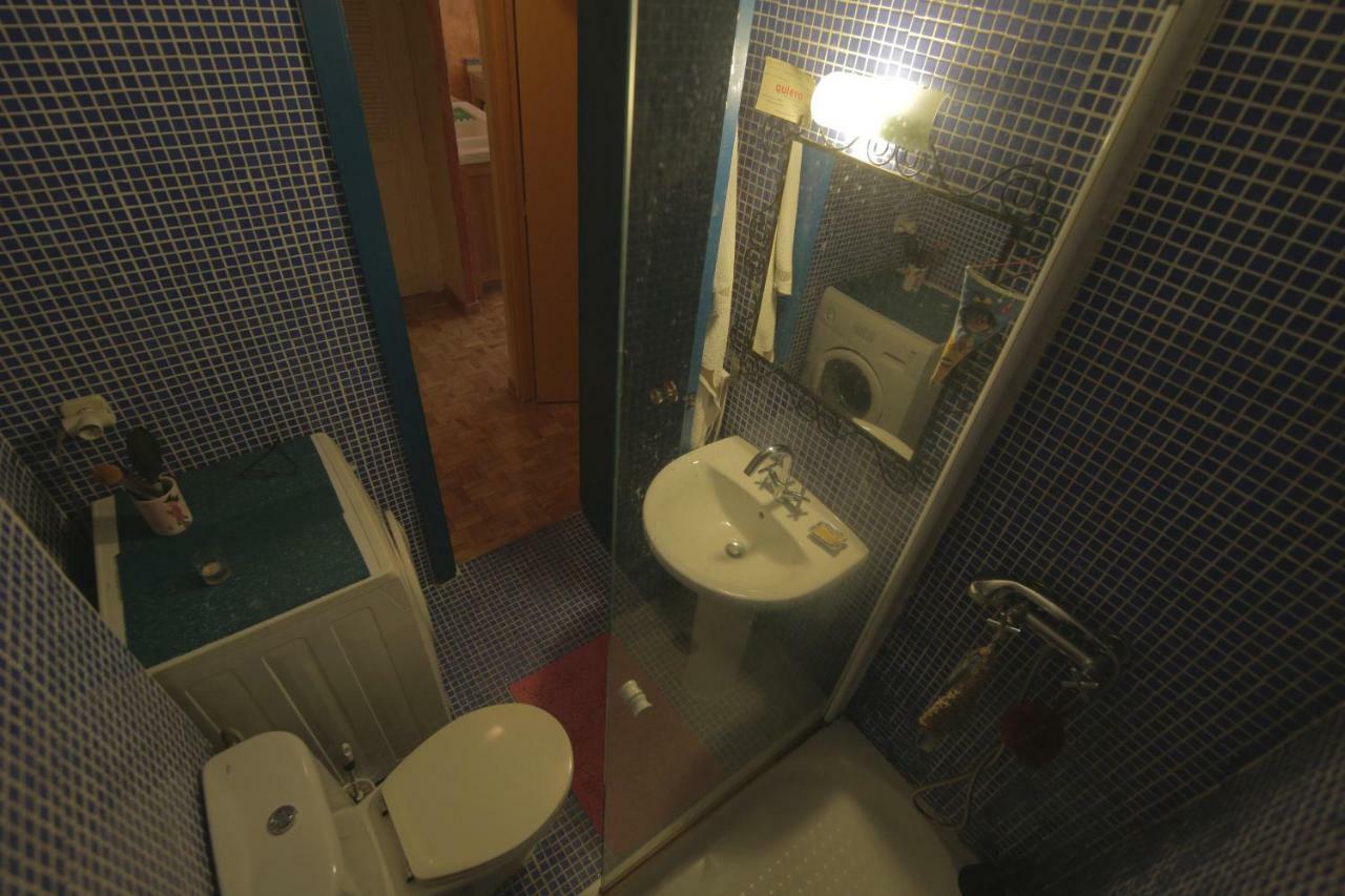 Apartment In Lavapies Madrid Center Bagian luar foto
